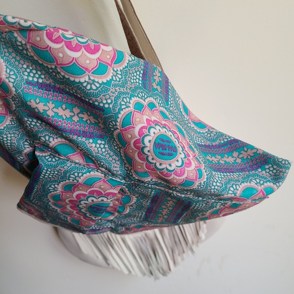 SWAPPED Mahiya Harlow Fringed Bag in Cream - Picture 14 of 15